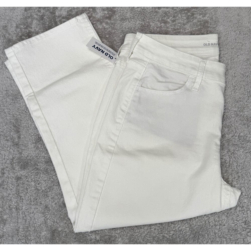 Old Navy WOW Mid Rise White Denim Capris Womens Size 6 NWT